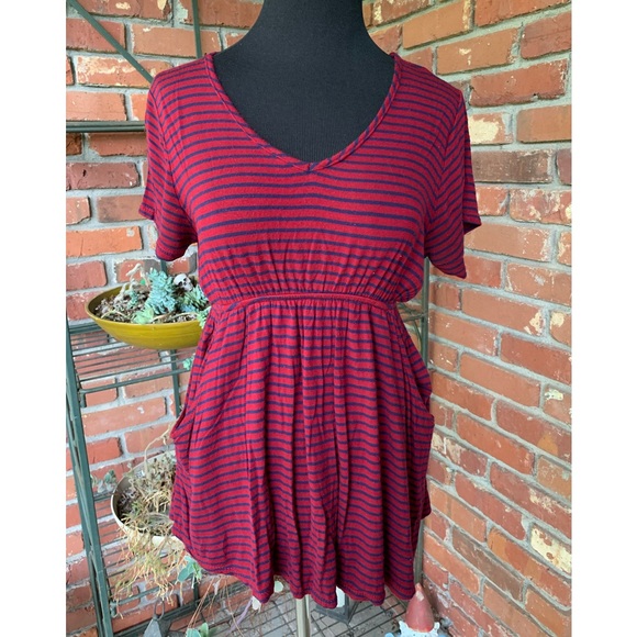 Love u already maternity top red and blue stripes - Medium - Picture 1 of 1